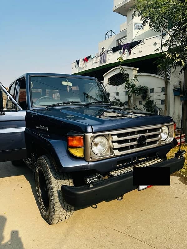 Toyota Land Cruiser 1989 9