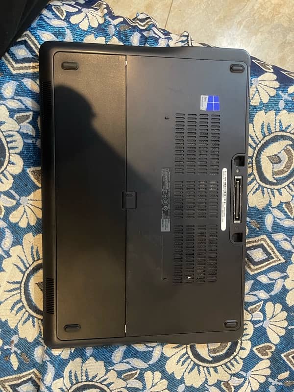 Dell  E7450 Core i7 ( 5 th Generation ) 2