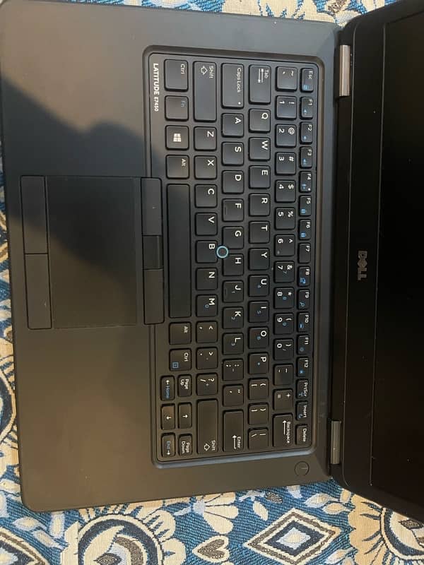 Dell  E7450 Core i7 ( 5 th Generation ) 8