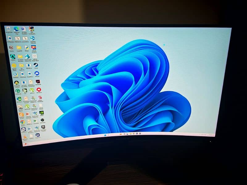 Gigabyte G32qc-a Gaming Monitor 32" inch 1