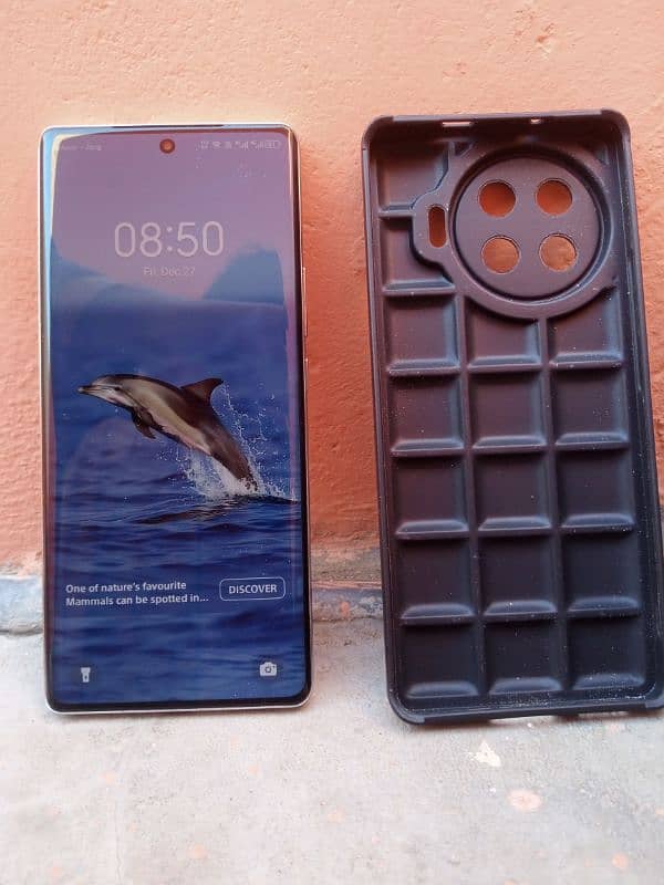 tecno spark 20 pro plus 3