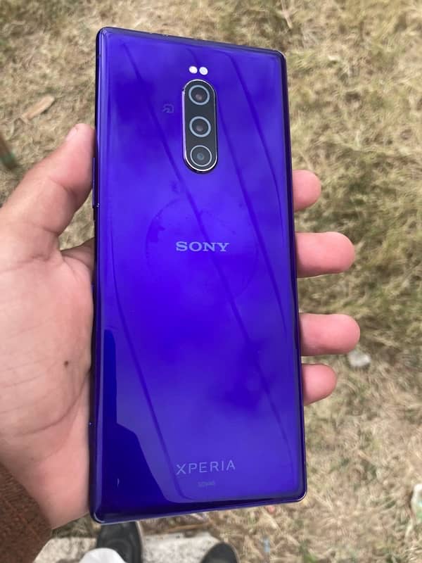 sony Xperia 1 0