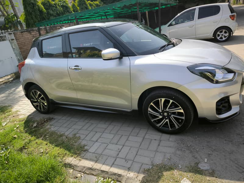 Suzuki Swift 2022 1