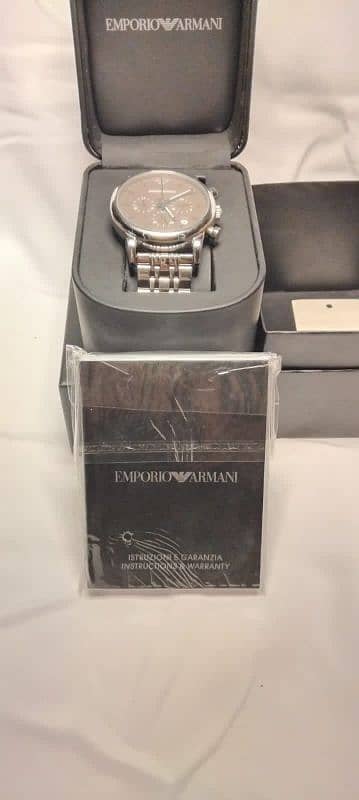 Original Emporio Armani in 100% working condition 2