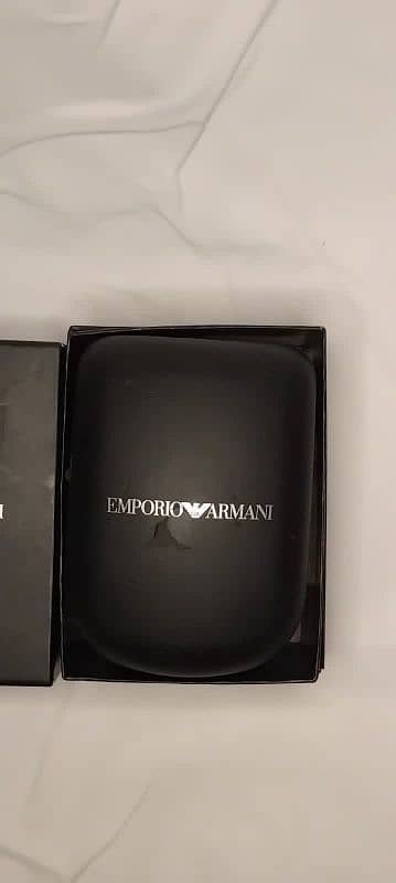 Original Emporio Armani in 100% working condition 3