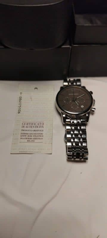 Original Emporio Armani in 100% working condition 6