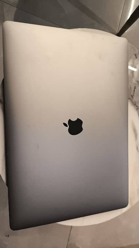 55 cycle apple MacBook Pro air scrathless 0