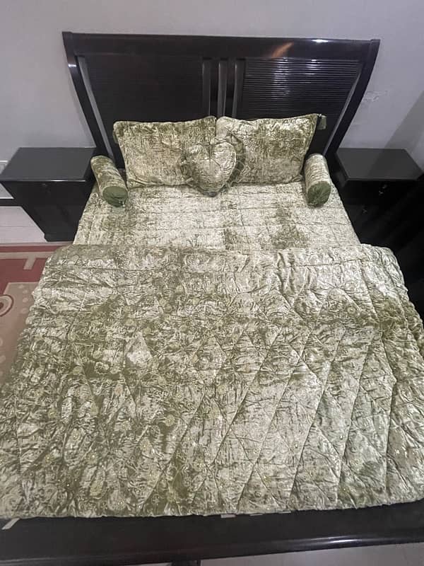 Fancy Double bed Quilt set 1