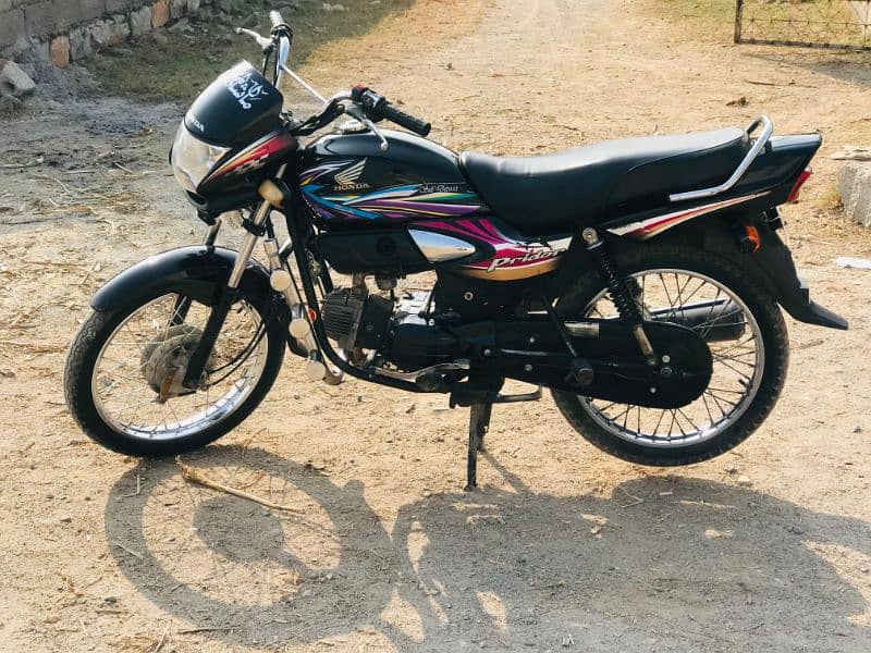 Honda pridor 14 model Attock num All document ok exchang posible 1