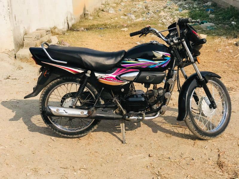 Honda pridor 14 model Attock num All document ok exchang posible 2