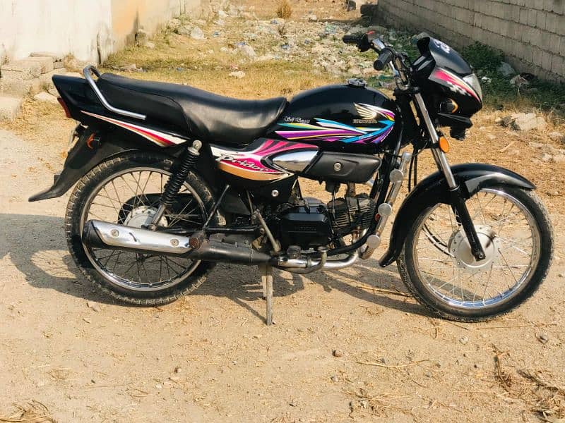 Honda pridor 14 model Attock num All document ok exchang posible 15