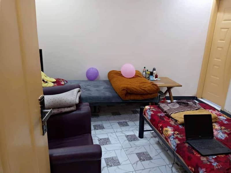 mat,tress Available for ROOM Rent Daily, weekly, Monthly in Rawalpindi 2