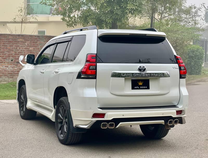 Toyota Prado 2019 3