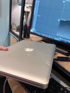 MAC BOOK PRO, (13”, early 2011)