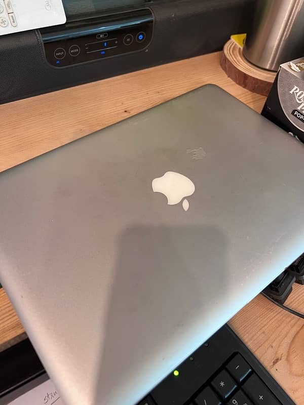 MAC BOOK PRO, (13”, early 2011) 4