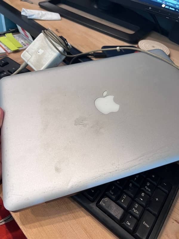 MAC BOOK PRO, (13”, early 2011) 5