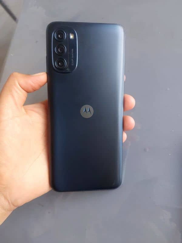 Moto g 5g 2022, 90Hz refrsh rate, android 12 , 4/64, 5000batery Nonpta 1