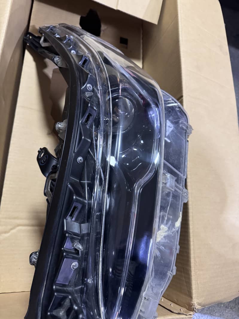 Fortuner sigma headlight left 1