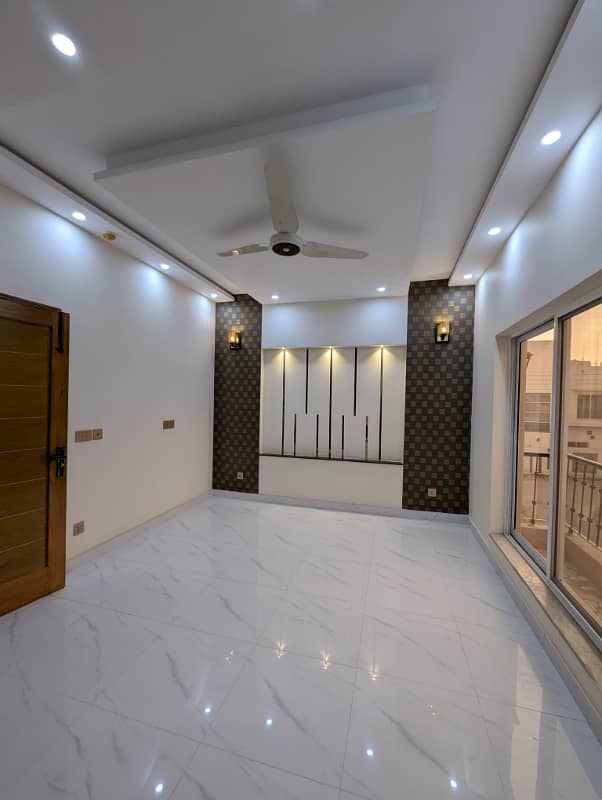 5 MARLA BRAND NEW HOUSE IS AVAILABLE FOR SALE IN DHA RAHBAR PHASE 2 8