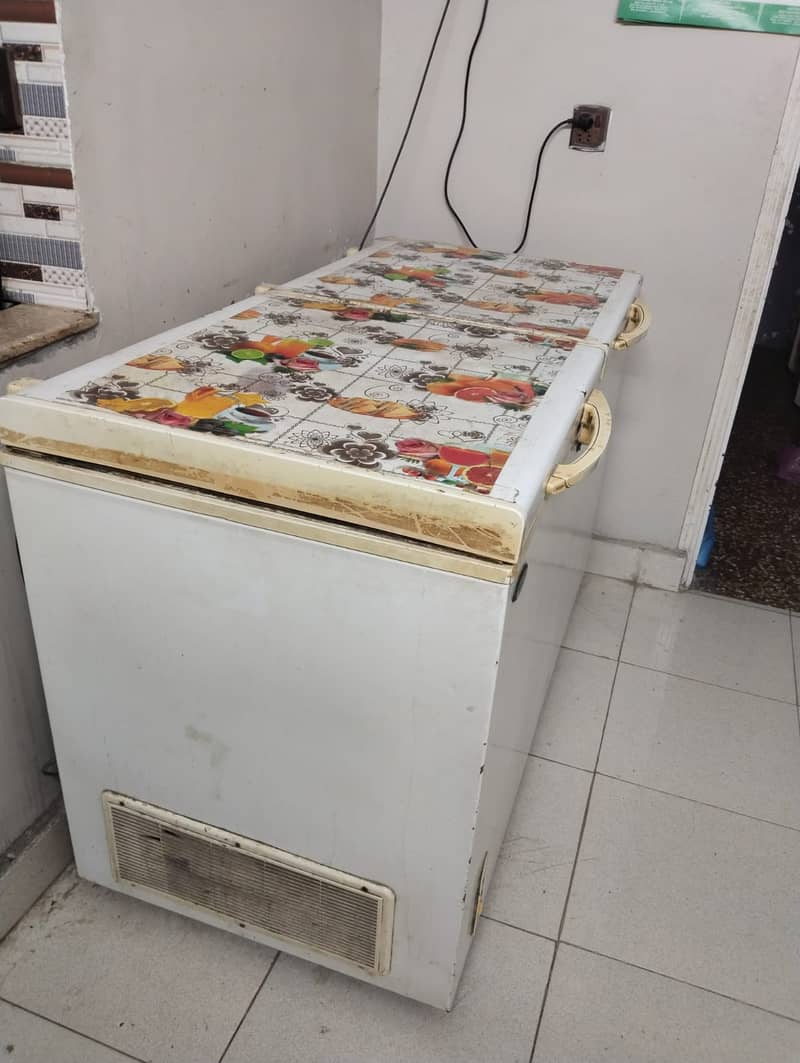 Bed with Matress, Cupboard boxes, Dressing, Deep freezer are available 1