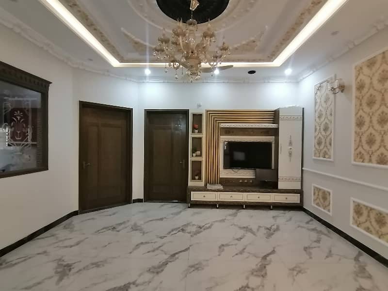 Al Rehman Garden Phase 2 5 Marla House Up For sale 3