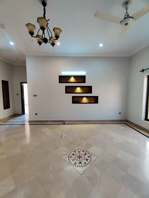 House For Rent In G 15 Size 1 Kanal Double Story Water Gas Electricity All Facilities Near To Markaz Masjid Park Best Location More Five Options Available 3