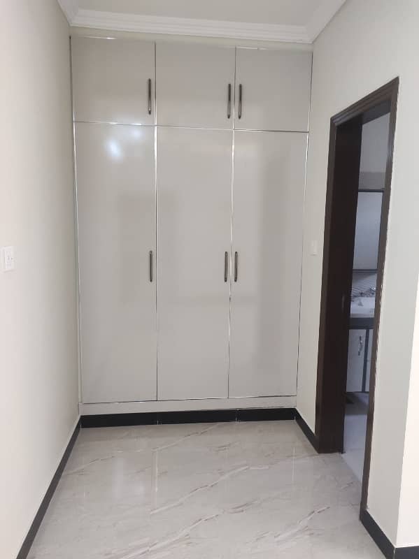 Ground Portion For Rent In G15 Size 12 Marla Corner House Separate Gas &Amp; Electricity Meters Separate Gate Near To Mini Market Markaz Masjid Park Best Location More Five Options Available 24