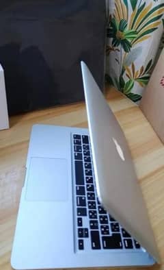 New like Apple MacBook Pro A1278 -  8GB RAM, I5, 500GB Storage