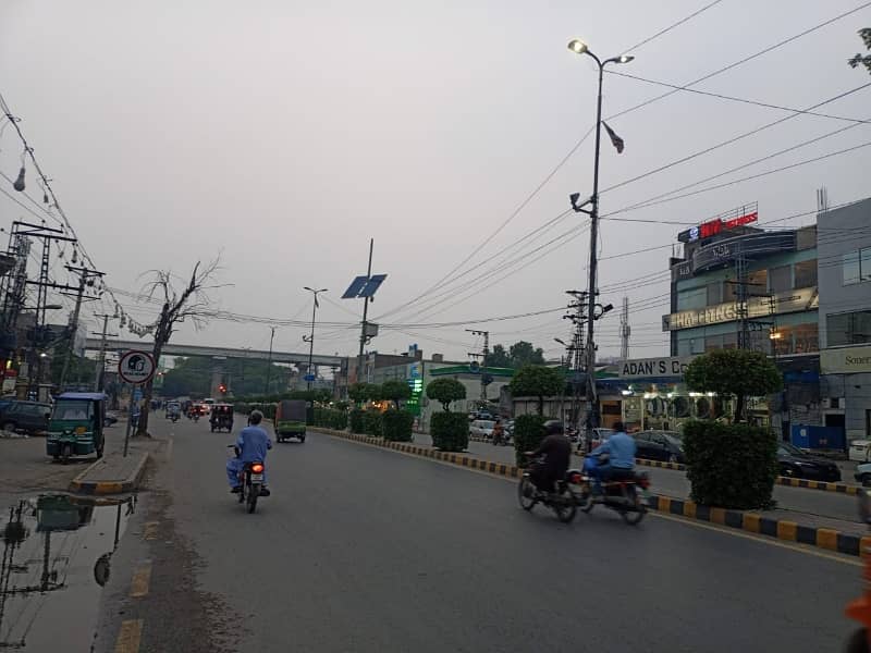 Unoccupied Building Of 338 Marla Is Available For sale In Thokar Niaz Baig 2