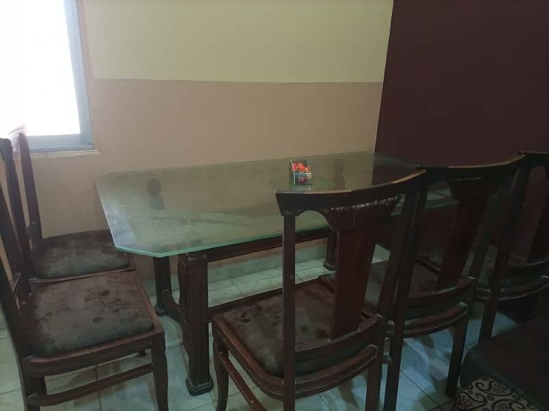 dining table with 4 chair 1