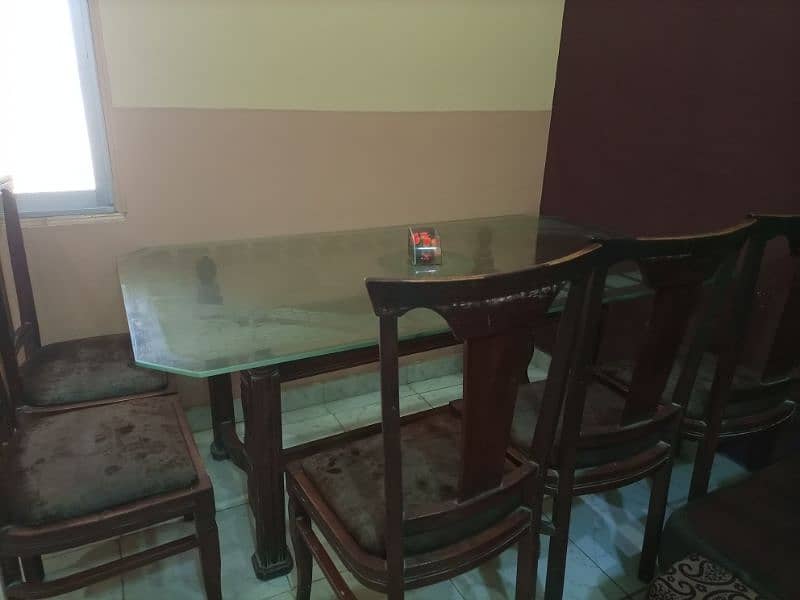 dining table with 4 chair 2