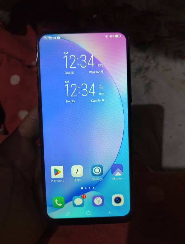 vivo v15  8/256 2