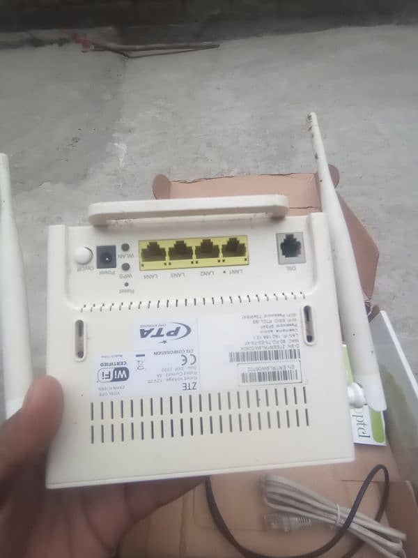 ptcl ka modem h bhut Acha h sirf 3 month used h zyada ni use howa 2