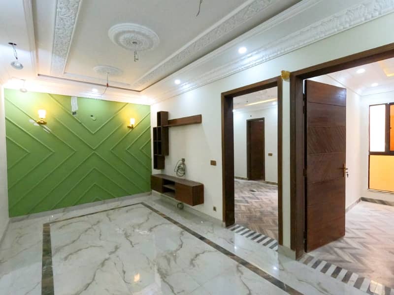 House For Sale Is Readily Available In Prime Location Of Samanabad 16