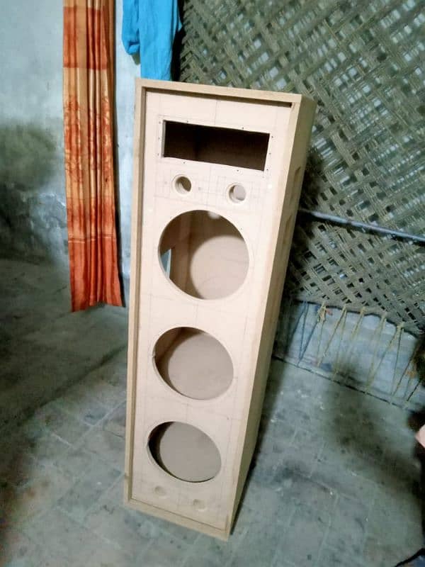 amplifier with speaker 10 inch speaker 3 height 4 foot vip sound 0