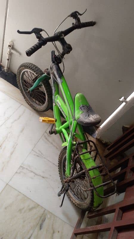 bicycle used but in good condition 3