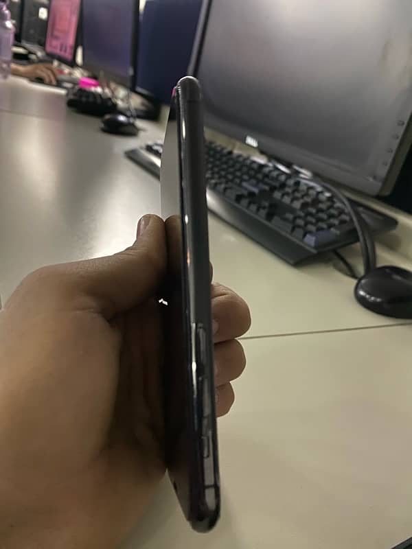 Iphone 11pro pta approved 6