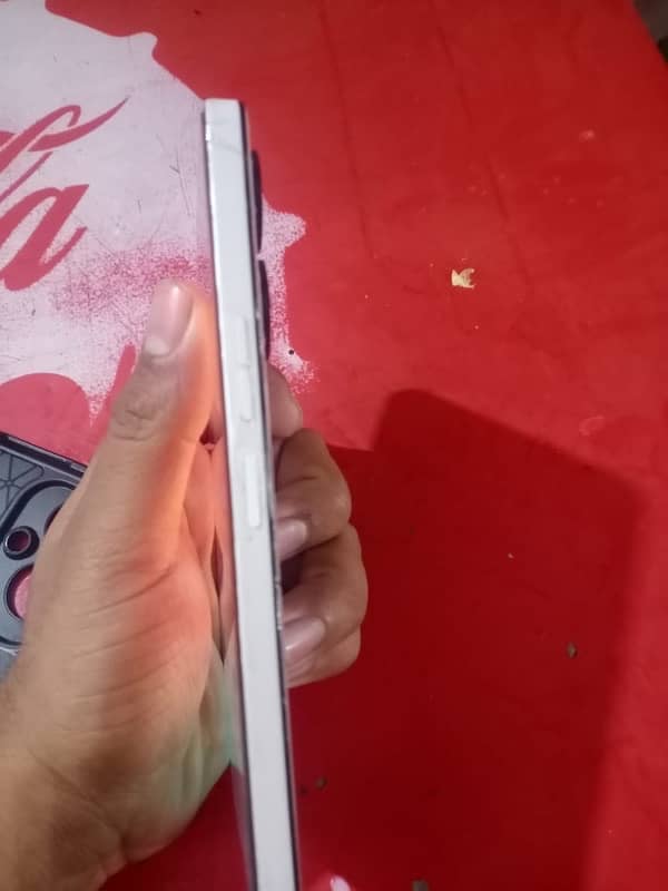 tecno camon 19 pro 8/128 10/10 all ok box charger exchange possible 0