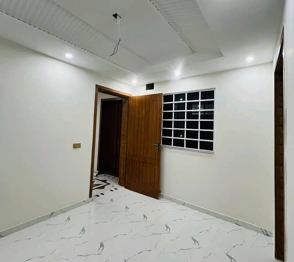 5 Marla House In Only Rs. 19500000 11