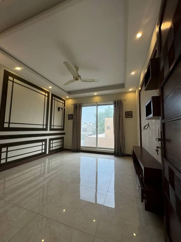 2250 Square Feet House In Paragon City For Rent 6