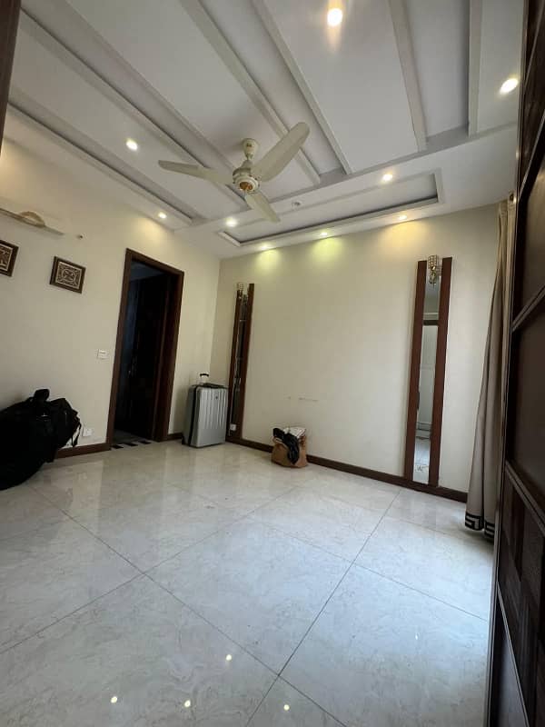 2250 Square Feet House In Paragon City For Rent 9