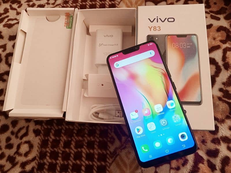 vivo y83 (6/128)* face ID, Box, Charger 2