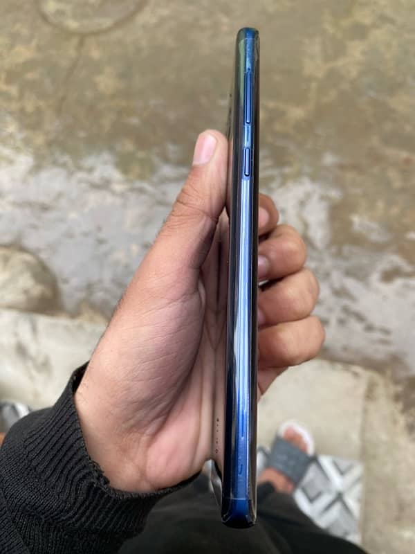 Selling my note 9 4