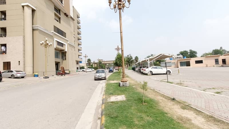 4 Bed Luxury Apartment Available. For Sale In Zarkon Heights G-15 Islamabad. 17