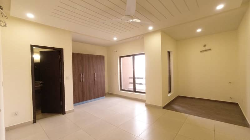 4 Bed Luxury Apartment Available. For Sale In Zarkon Heights G-15 Islamabad. 31