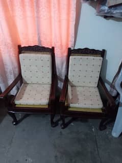 4 wooden chairs with pillow