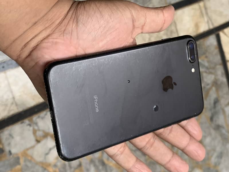 iphone 7plus pta approved 32gb 0