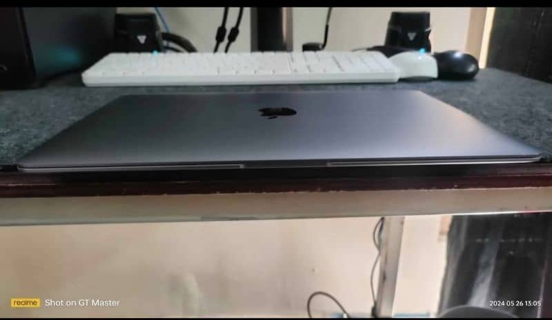 Macbook Air M1 | 8 GB | 256 GB | 96% Battery 3