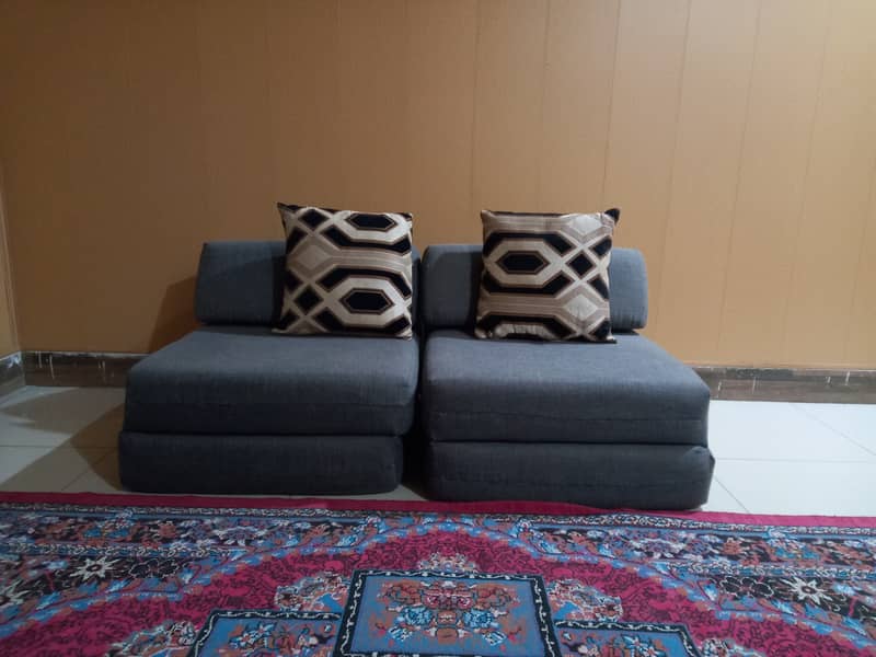 2 sofa combed 10\10 condition 2