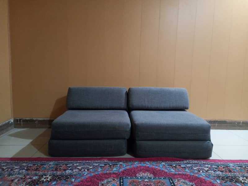 2 sofa combed 10\10 condition 4